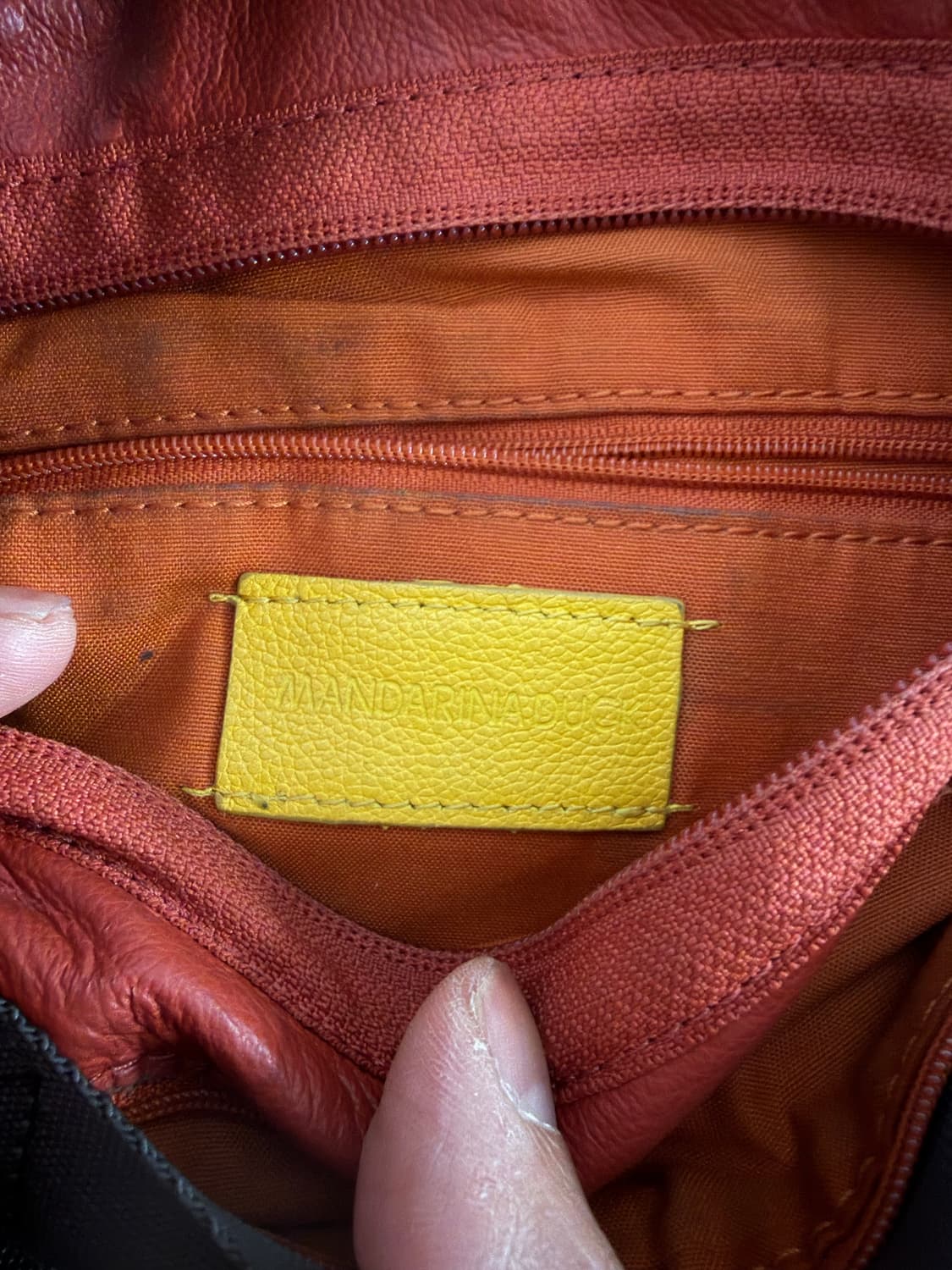 정품) 만다리나덕 크로스백 상품이미지6
