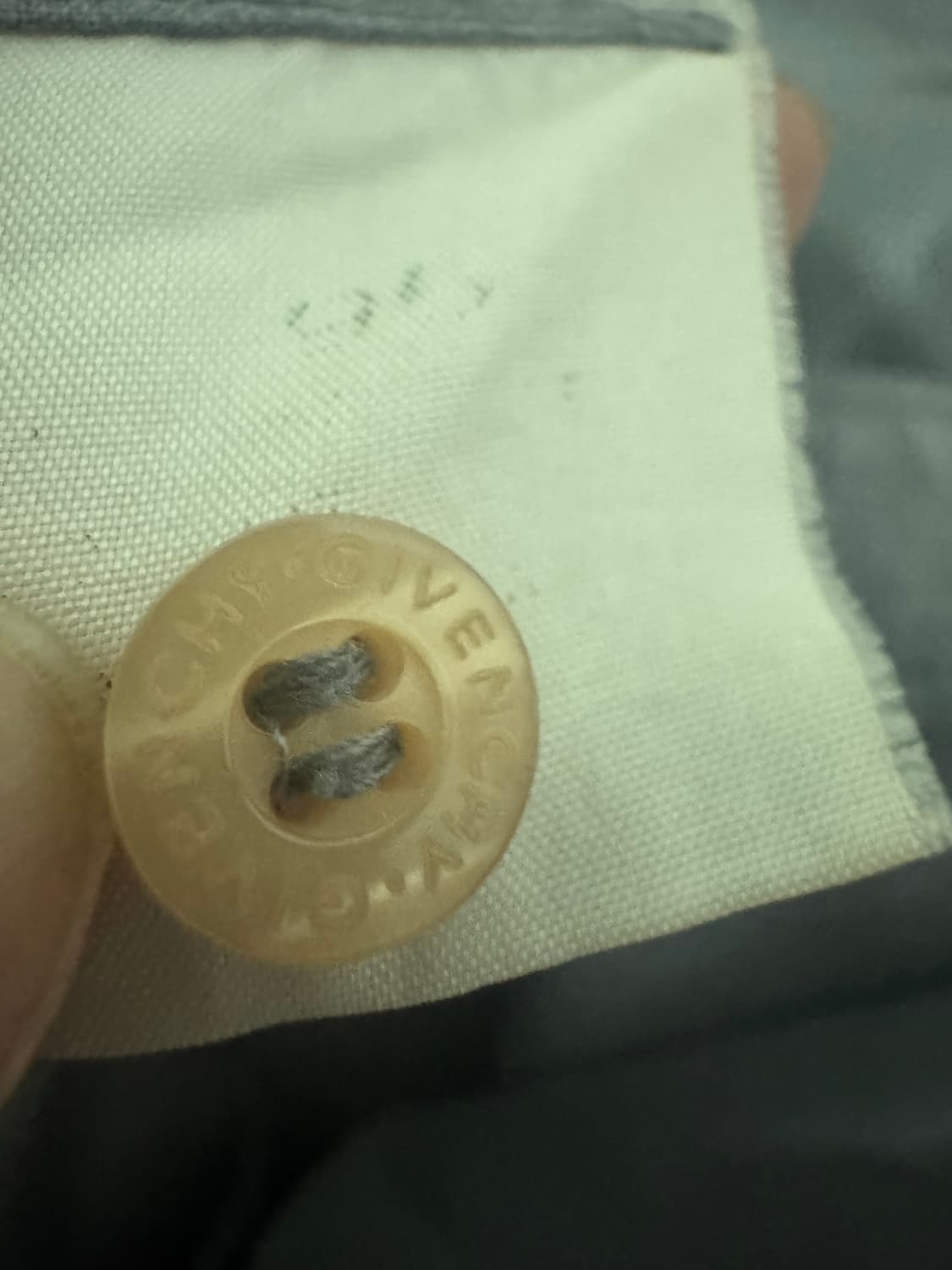 지방시 코튼 카라 미니멀 셔츠 그레이 L 상품이미지4