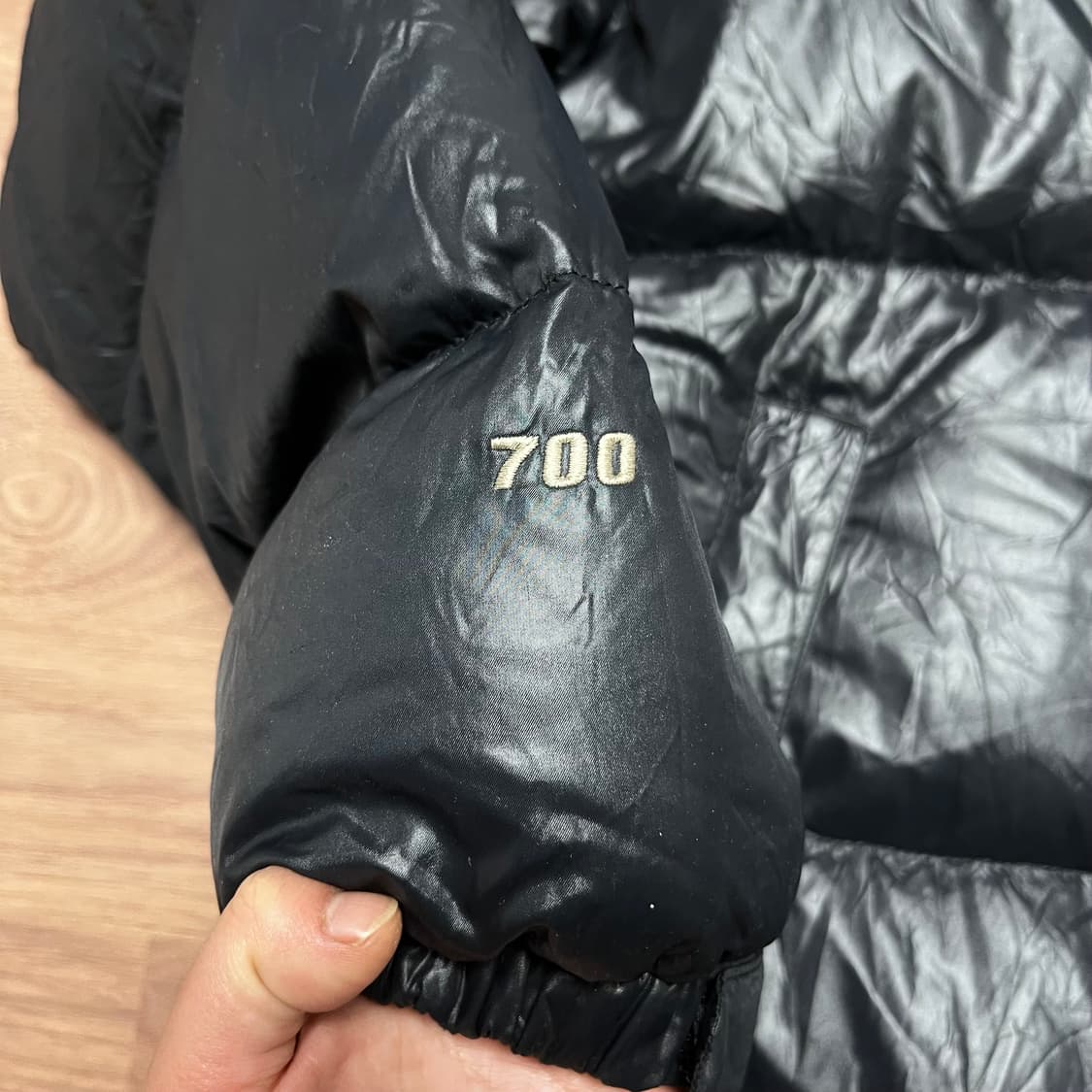 100 노스페이스 700 눕시 유광 패딩 상품이미지4