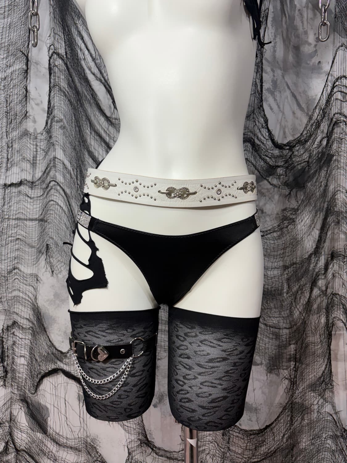 western cubic buckle detail white belt 상품이미지4