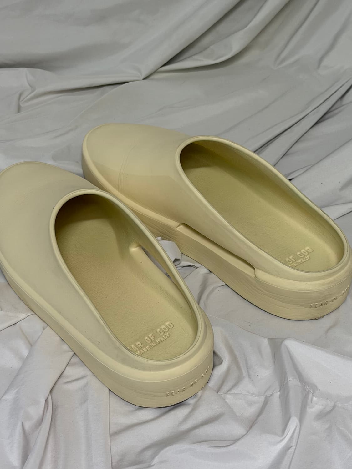 피어오브갓 캘리포니아 뮬 슬리퍼 크림컬러 상품이미지3