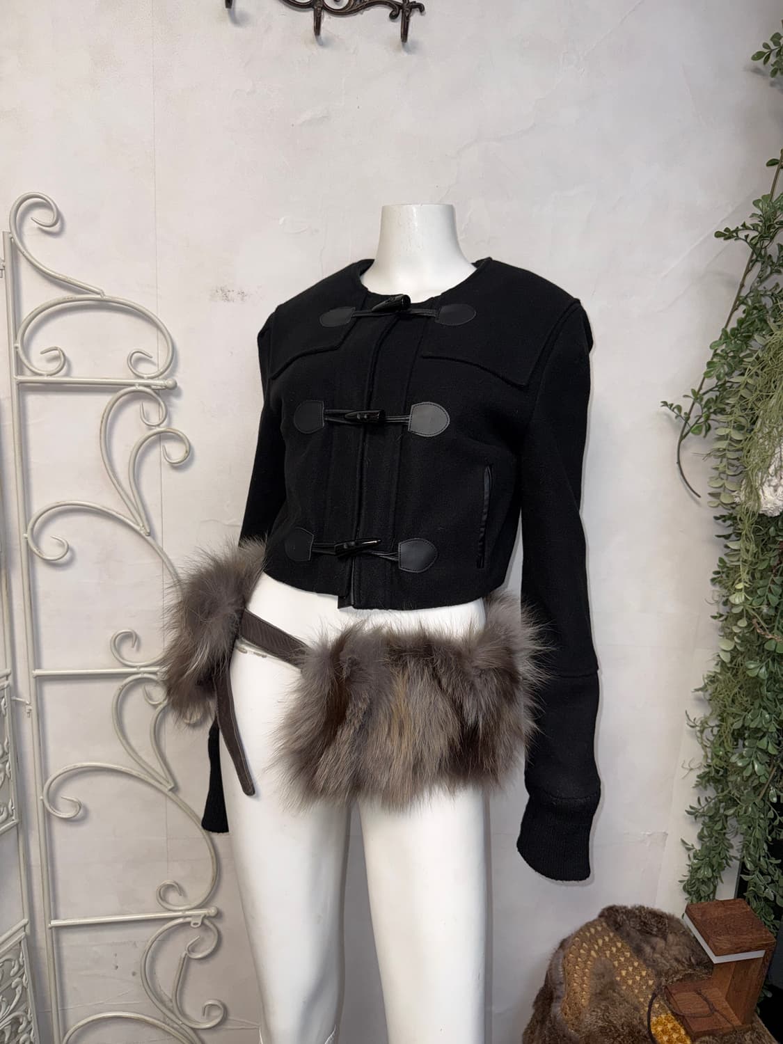 Black padded crop duffle jacket  상품이미지5