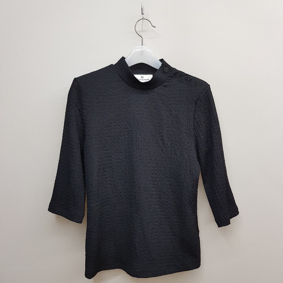 모조에스핀 2023 텍스처드 버튼 디테일 7부 슬리브 탑 M사이즈 상품이미지1