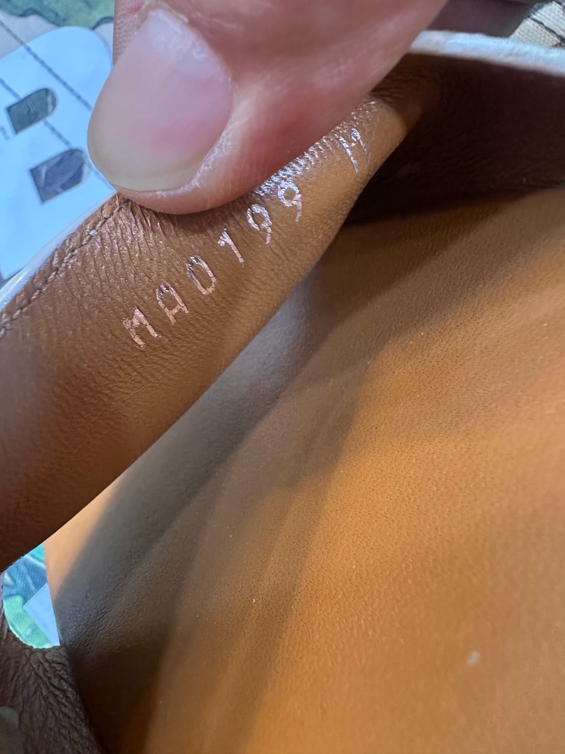 루이비통 락잇 플랫 뮬 슬리퍼 상품이미지6