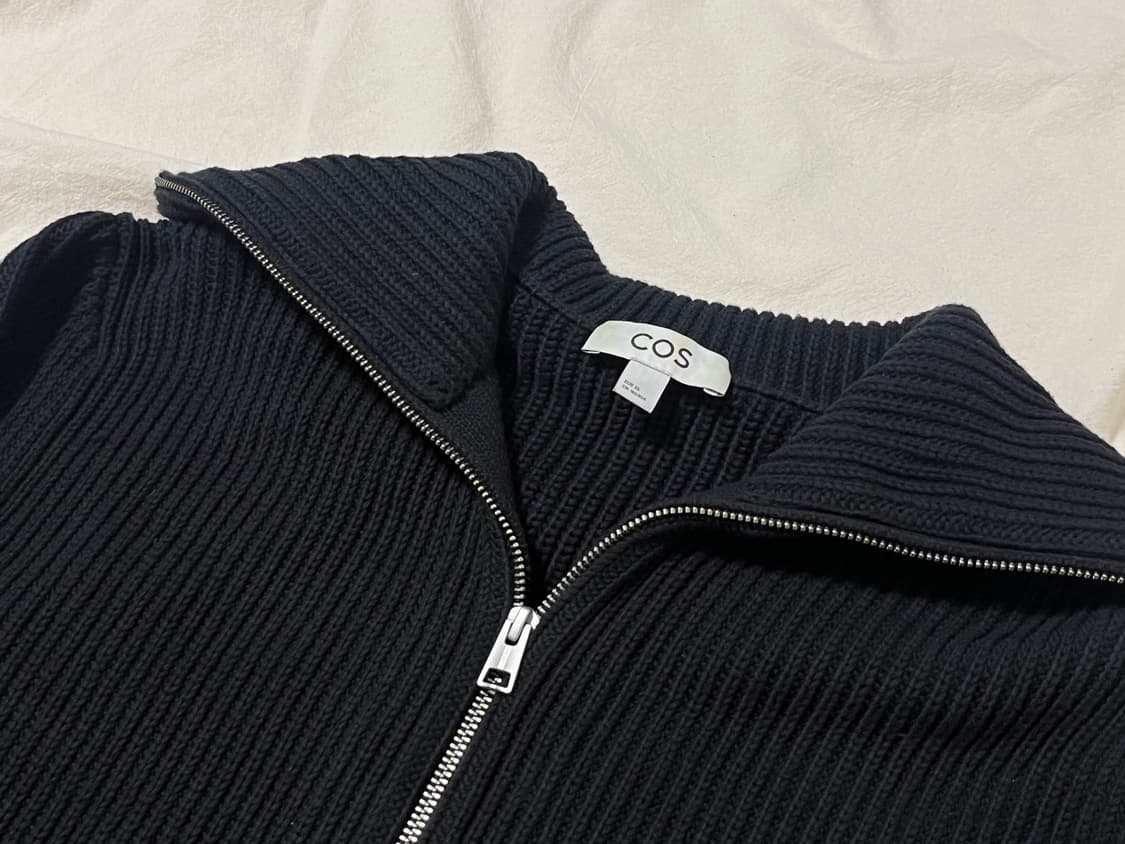 Cos 코스 리브드 니트 집업 상품이미지4