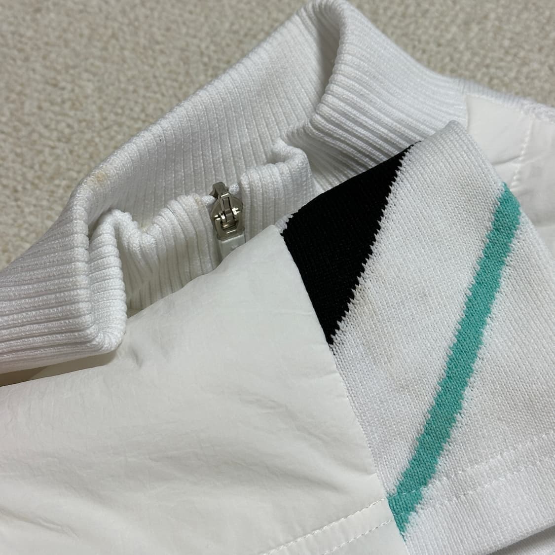 까스텔바작 니트 배색 방풍안감 패딩 조끼 상품이미지6