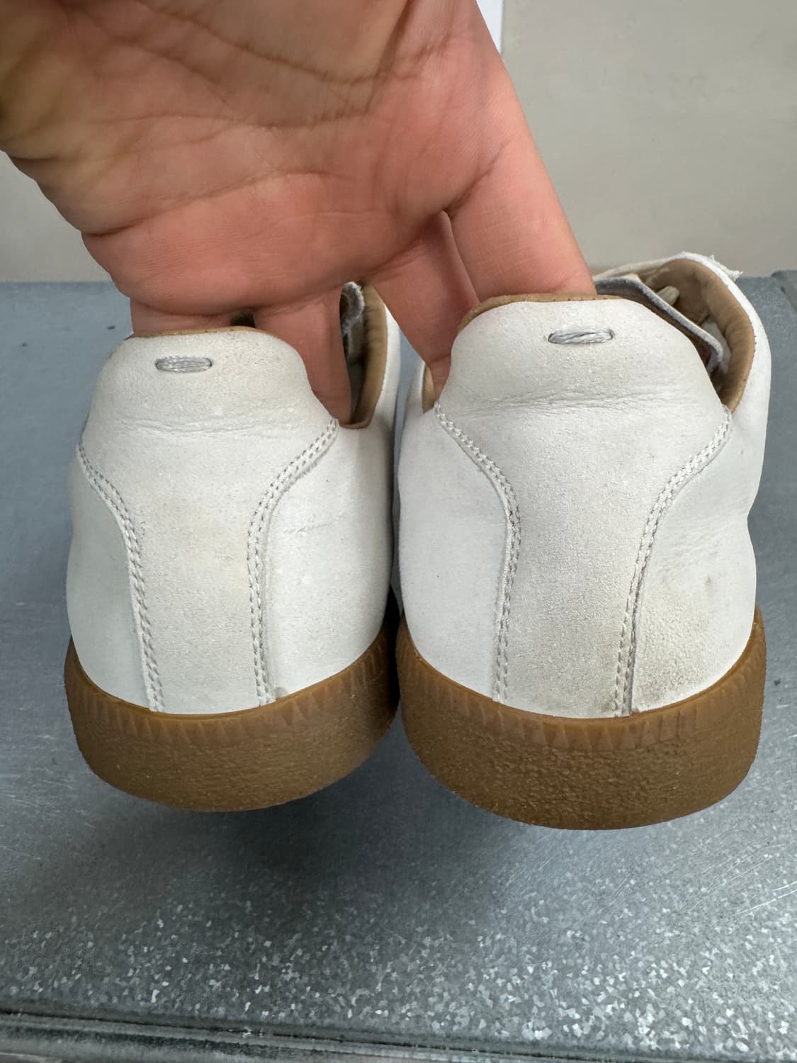 마르지엘라 페인팅 독일군 스니커즈 42 상품이미지8