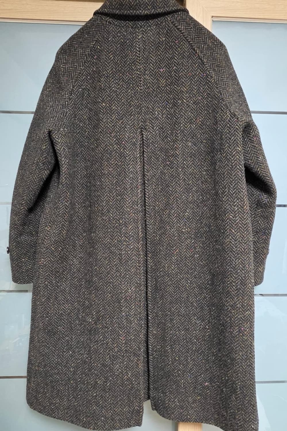 새제품42size택포240만)25fw드레익스 브라운 헤링본 코트 상품이미지4