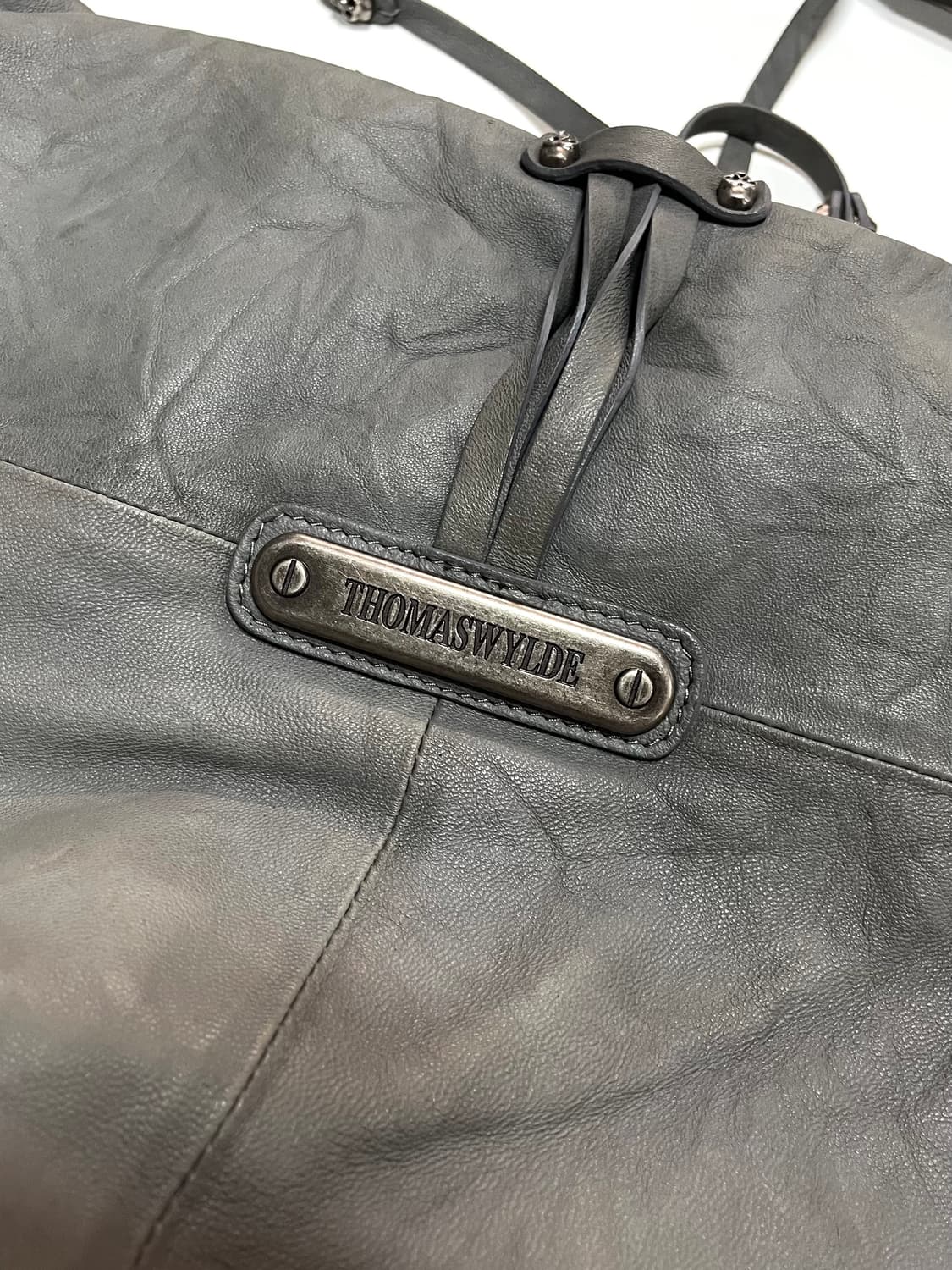 THOMAS WYLDE 토마스 와일드 스컬 레더 프린지 숄더백 상품이미지10