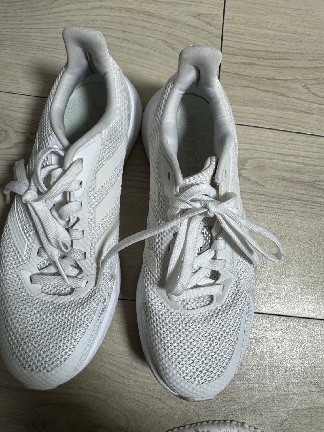 아디다스 런닝화 상품이미지3