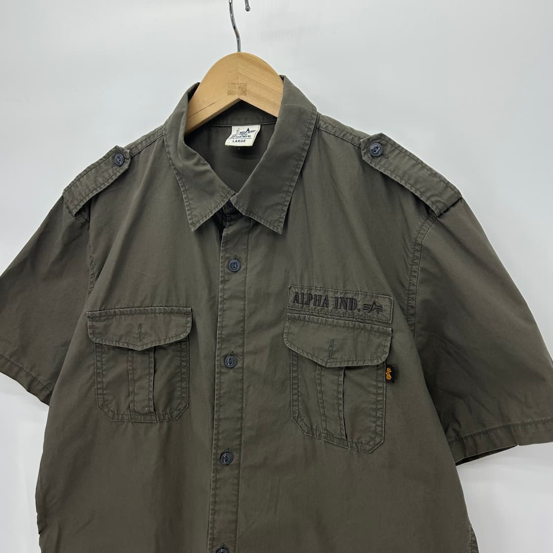 [ALPHA INDUSTRIES] 알파인더스트리 밀리터리 투포켓 반팔셔츠 상품이미지3