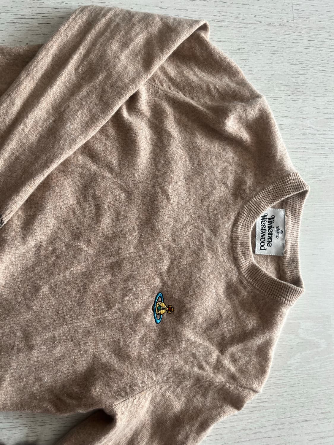 비비안웨스트우드 베이지 니트 상품이미지2