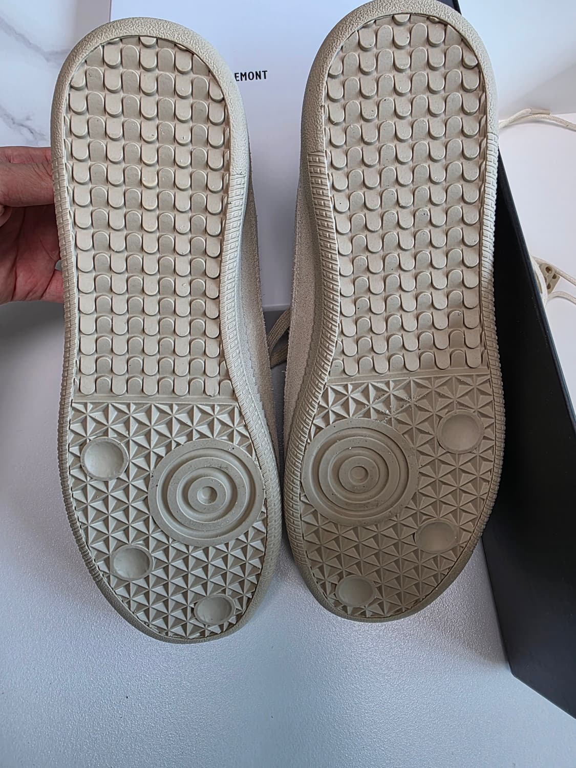 페몬트 dress buff 265 새상품 상품이미지1