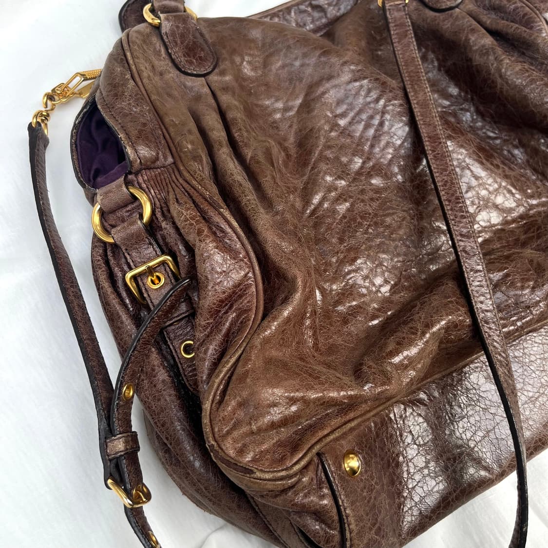 미우미우 2-way 레더 모터백 상품이미지7