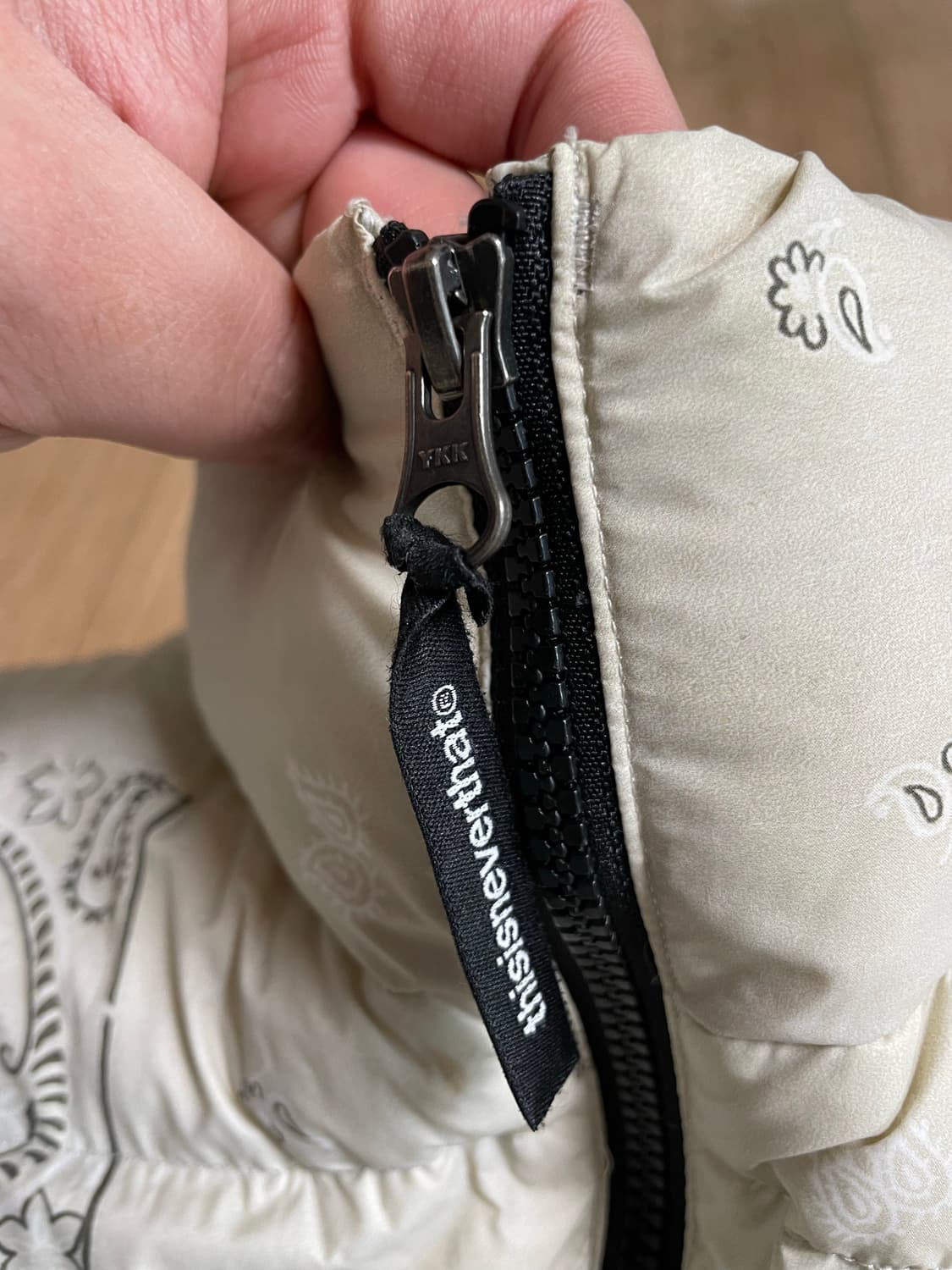 디스이즈네버댓 반다나 패딩 M 상품이미지8