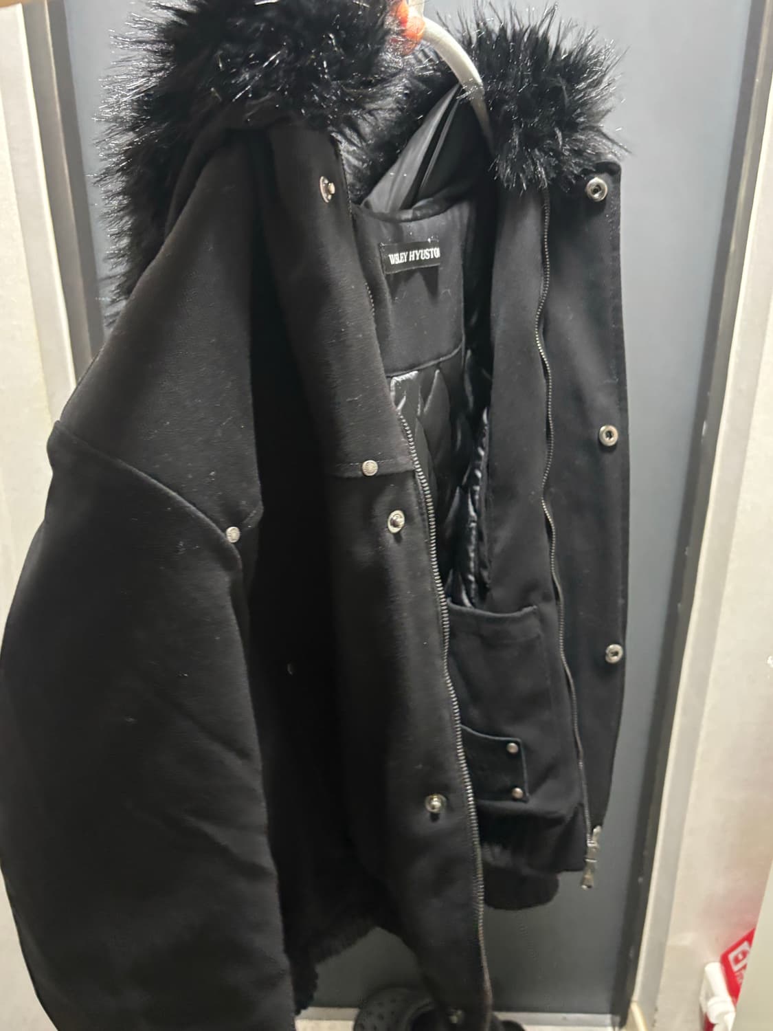 웨슬리 휴스턴 fur hood wool jumper black 상품이미지4