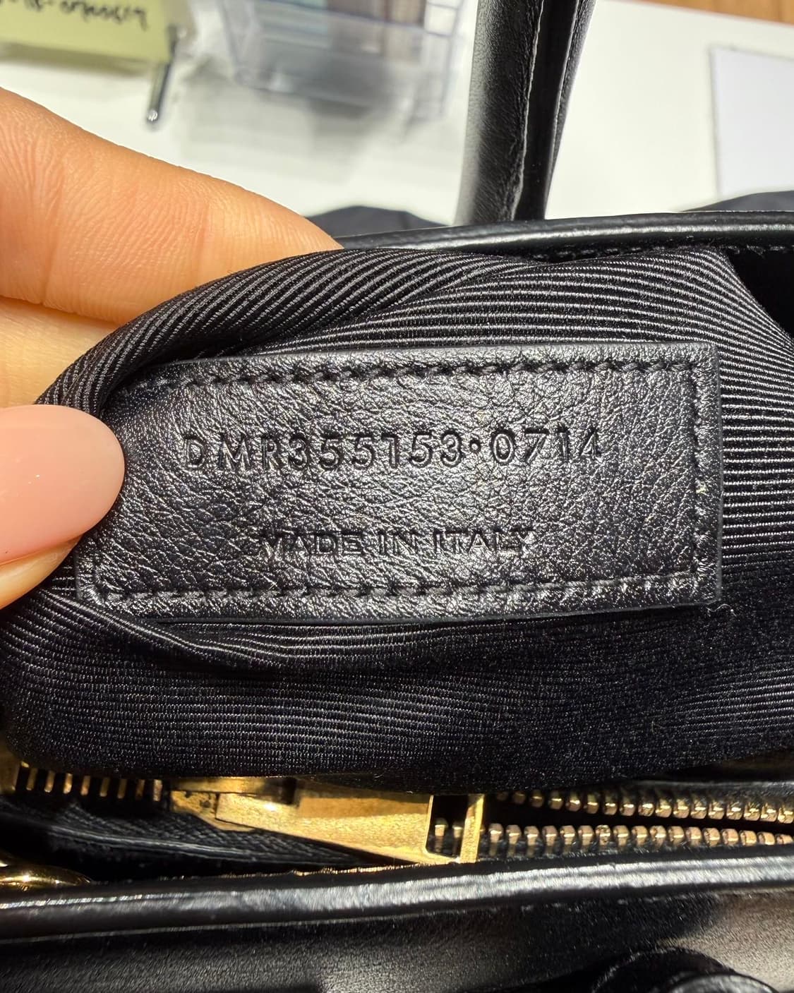 생로랑 블랙 삭 드 주르 블랙 레더 토트백 상품이미지8