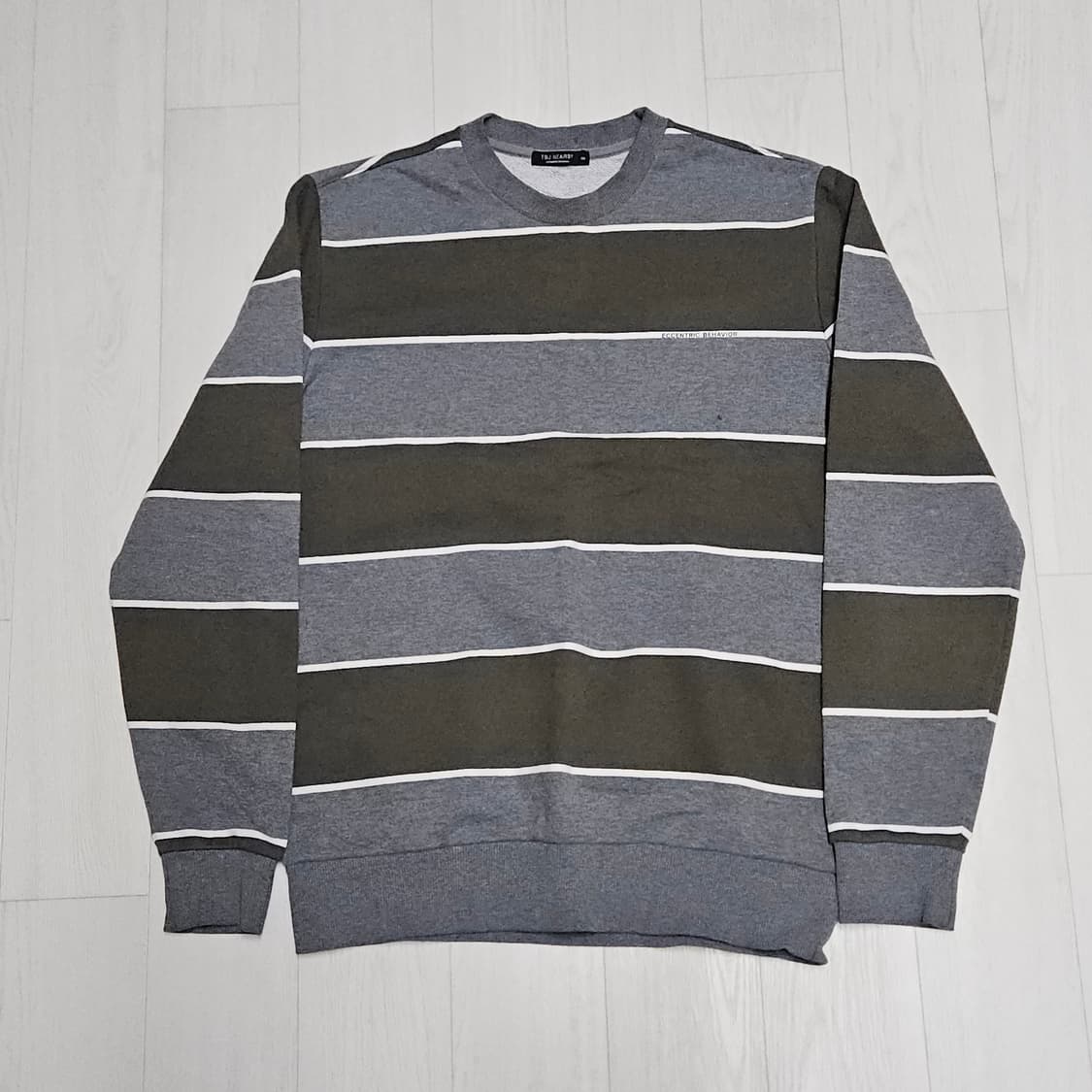 중고 스트라이프 맨투맨 상품이미지1