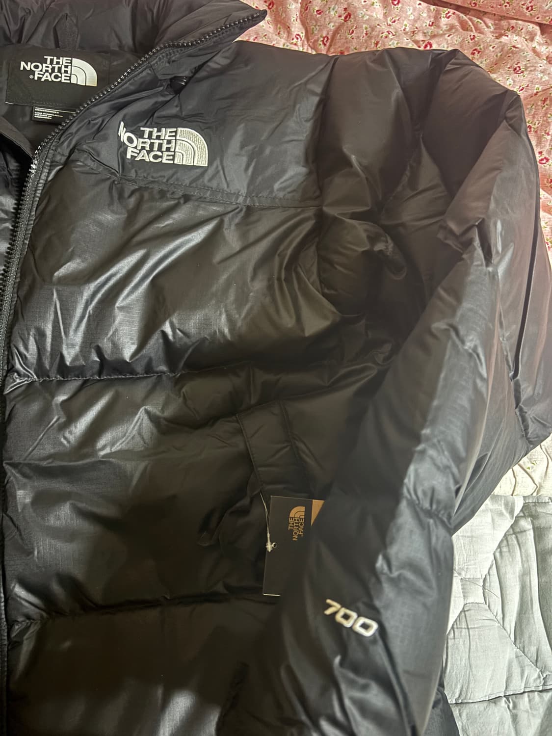 노스페이스 레트로 눕시 1996 필파워 700 패딩 tnf 사이즈교환 및 상품이미지5