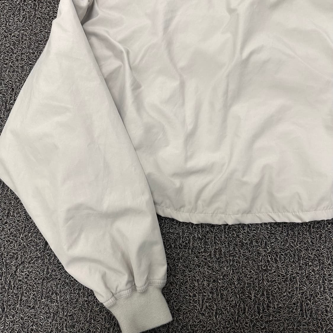 NIKE 나이키 여성 크롭 바람막이 웜업 긴팔티셔츠 상품이미지6