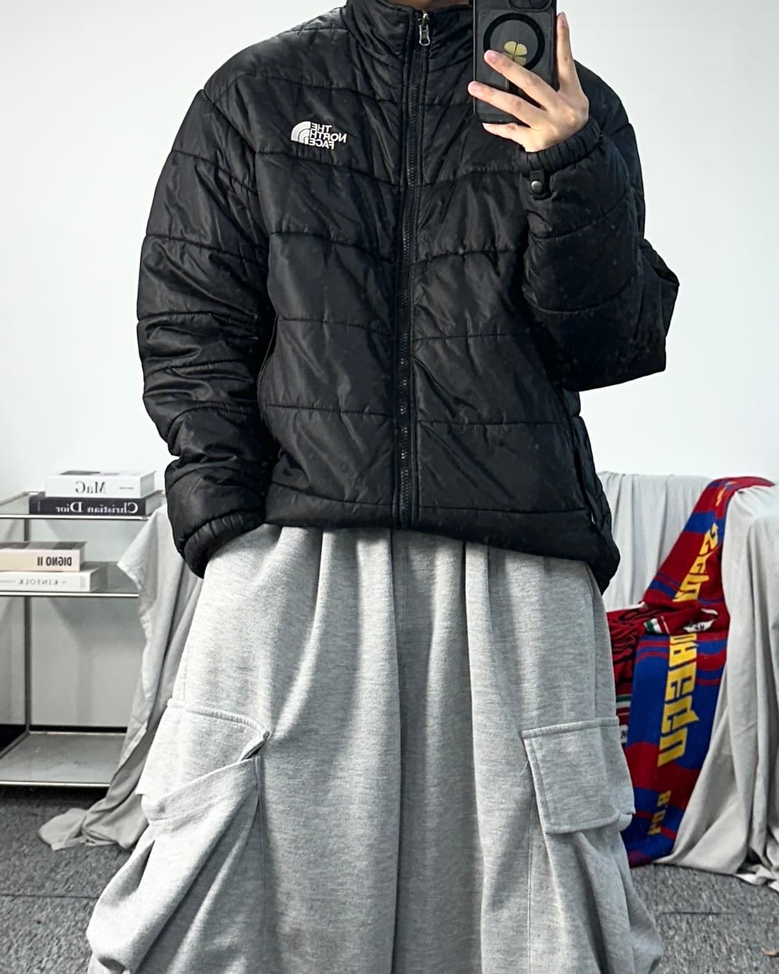 노스페이스 블랙 경량 패딩 자켓 L 상품이미지3