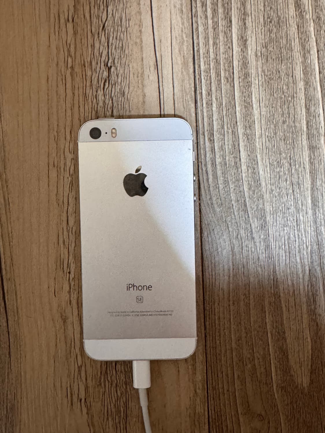 아이폰 se1 실버 16기가 상품이미지1