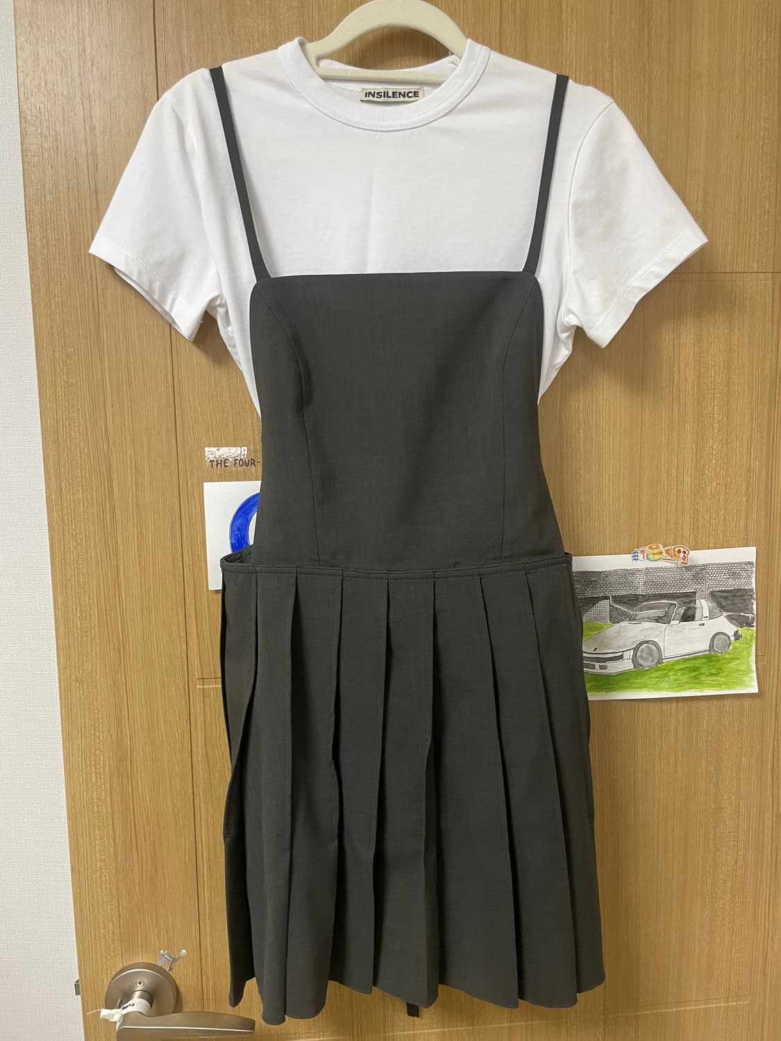 로우클래식 차콜 플리츠 미니 원피스 상품이미지1