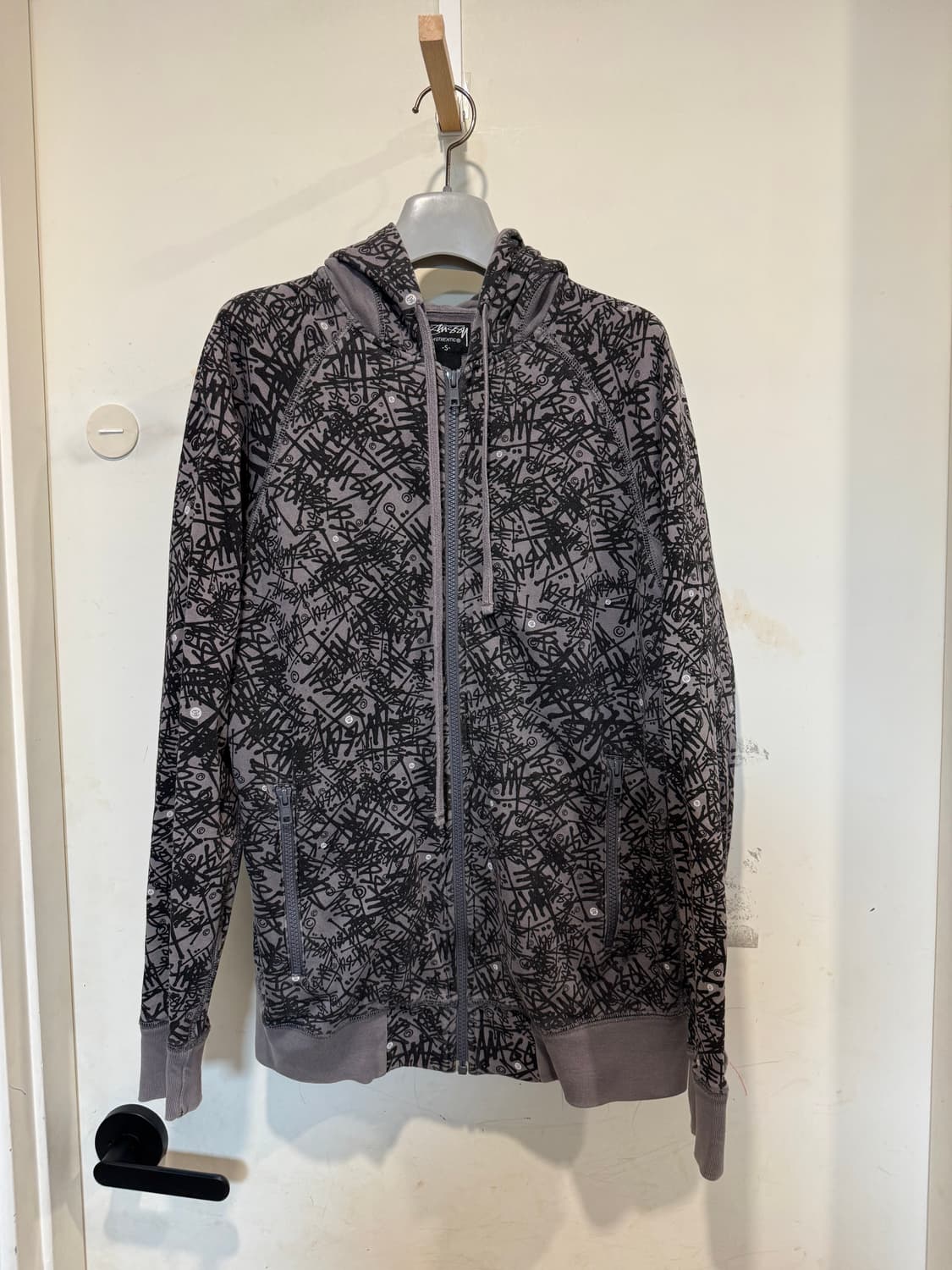 스투시 빈티지 낙서 후드집업 상품이미지1