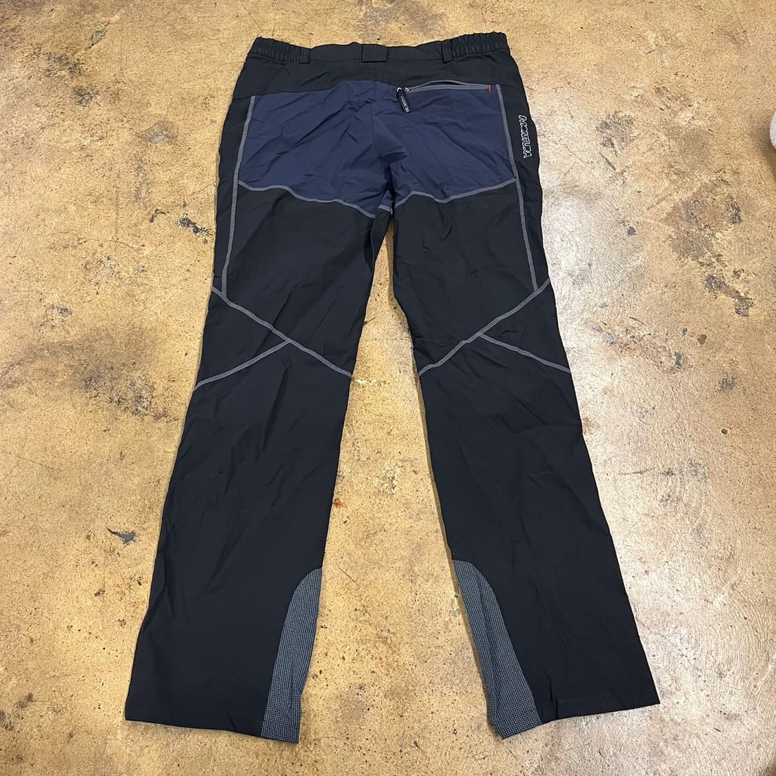 [정품/32] 몬츄라 블랙 기능성 등산 바지 b18 상품이미지3