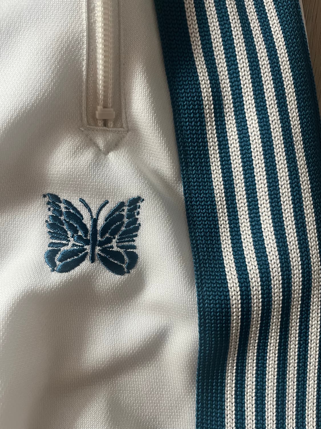 니들스 hd 트랙팬츠 s 화이트 새상품 급처 상품이미지1