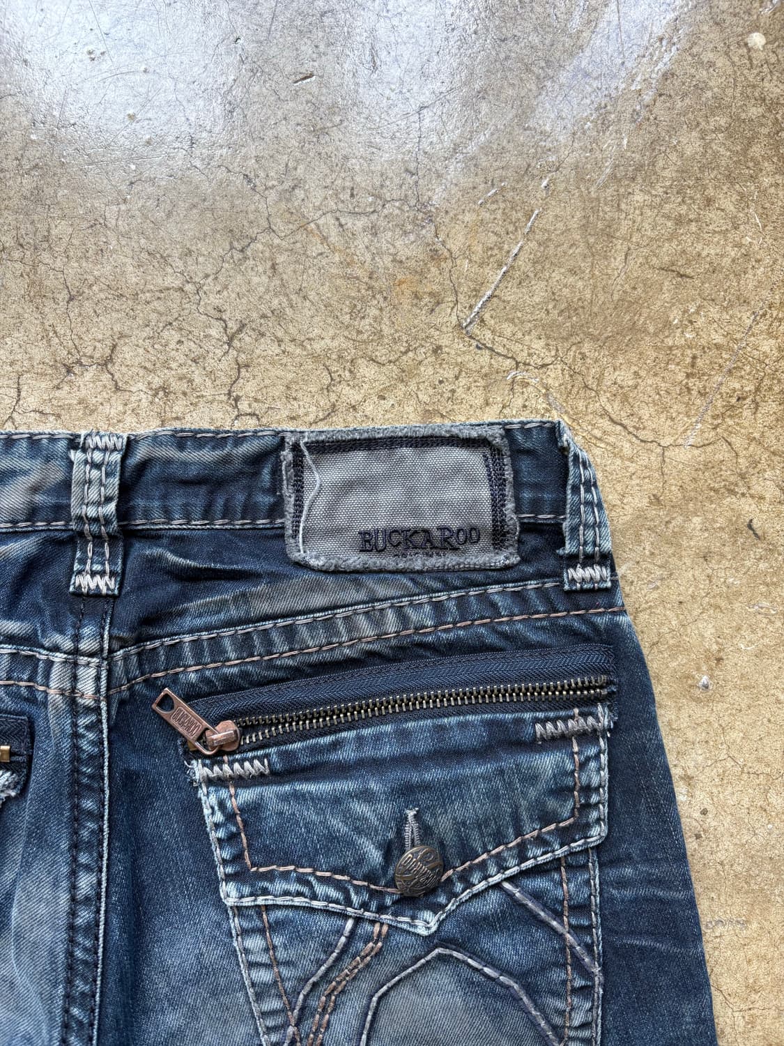 버커루 데미지 디테일 워싱 데님 팬츠 상품이미지6