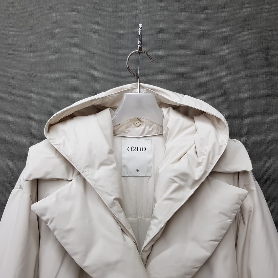 오즈세컨 O2nd 2023 벨티드 후드 패딩 코트 76-90-155사이즈 상품이미지2