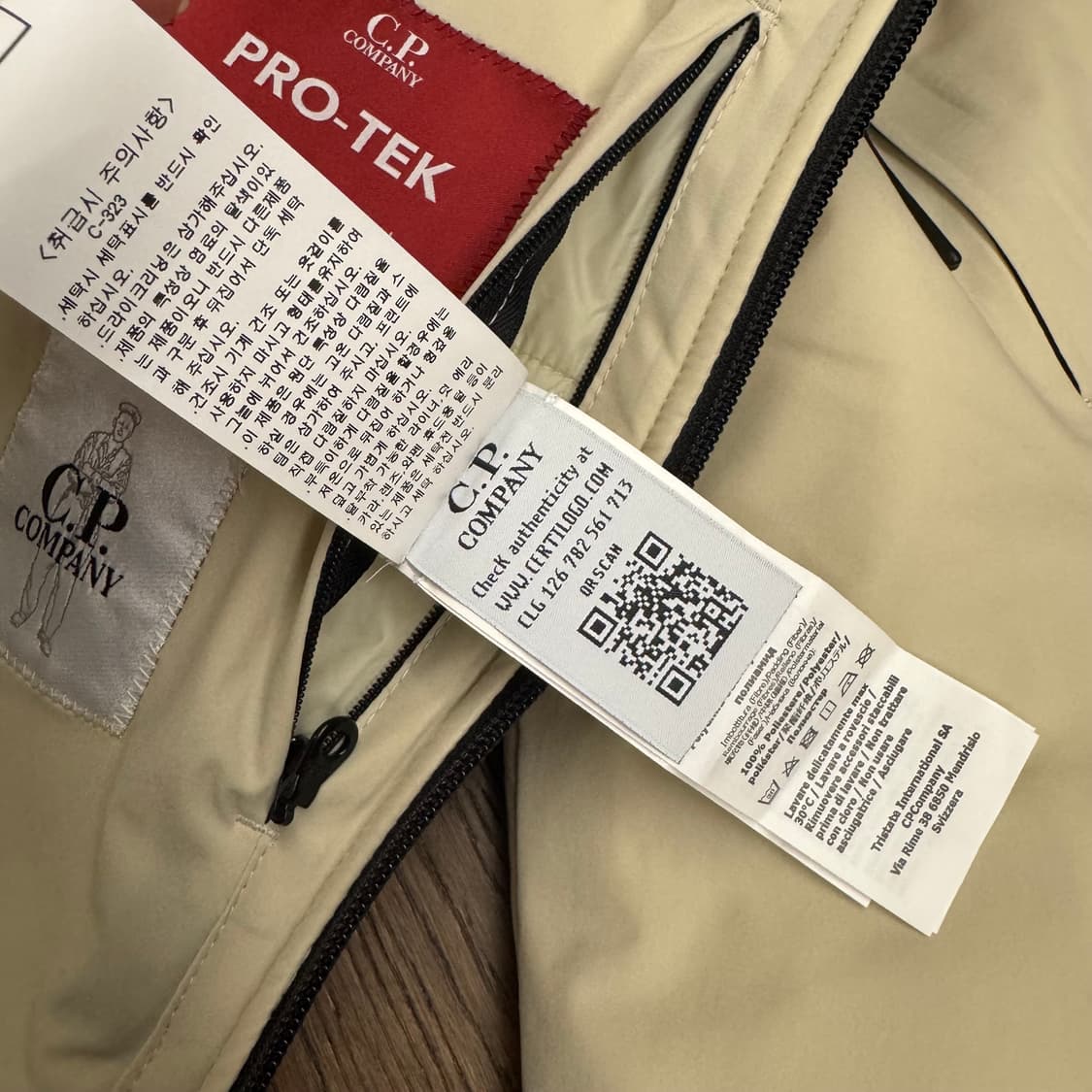 CP Company 렌즈 와펜 후드 자켓 상품이미지10