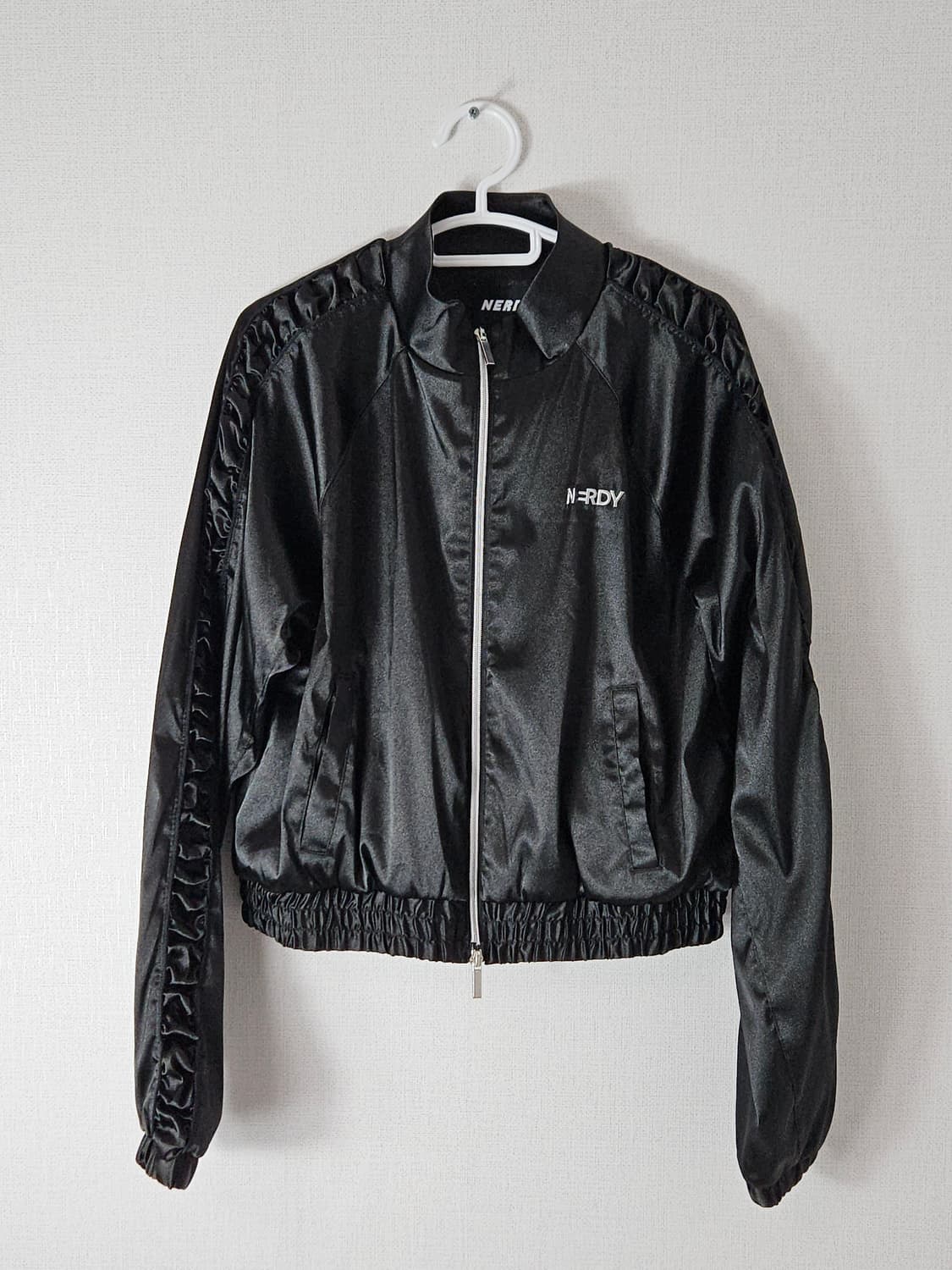 엔디와이 우먼스 널디 새틴 트랙탑 져지 M (거의 새상품) 상품이미지1