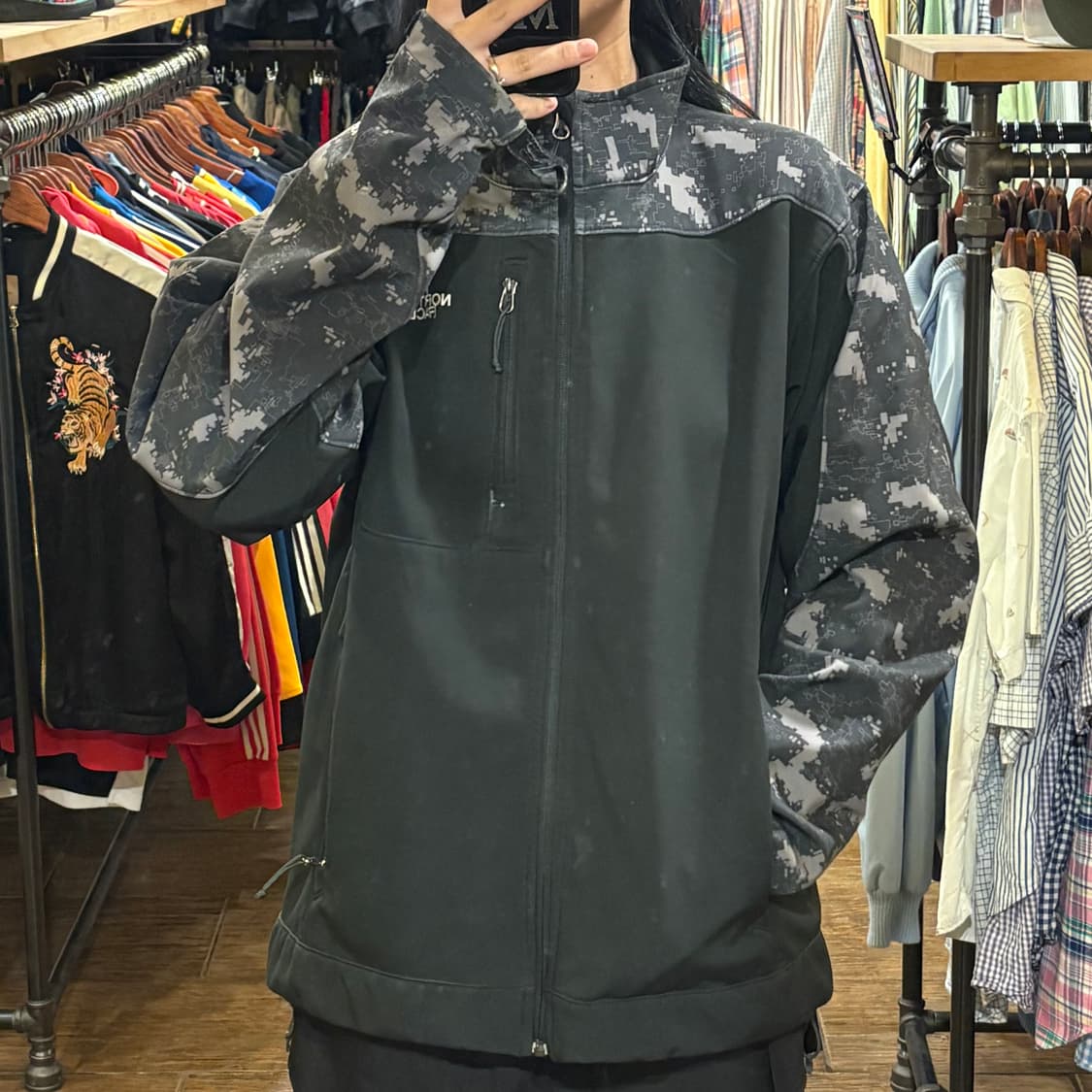 [HI] 노스페이스 디지털 카모 바람막이 블랙 상품이미지2