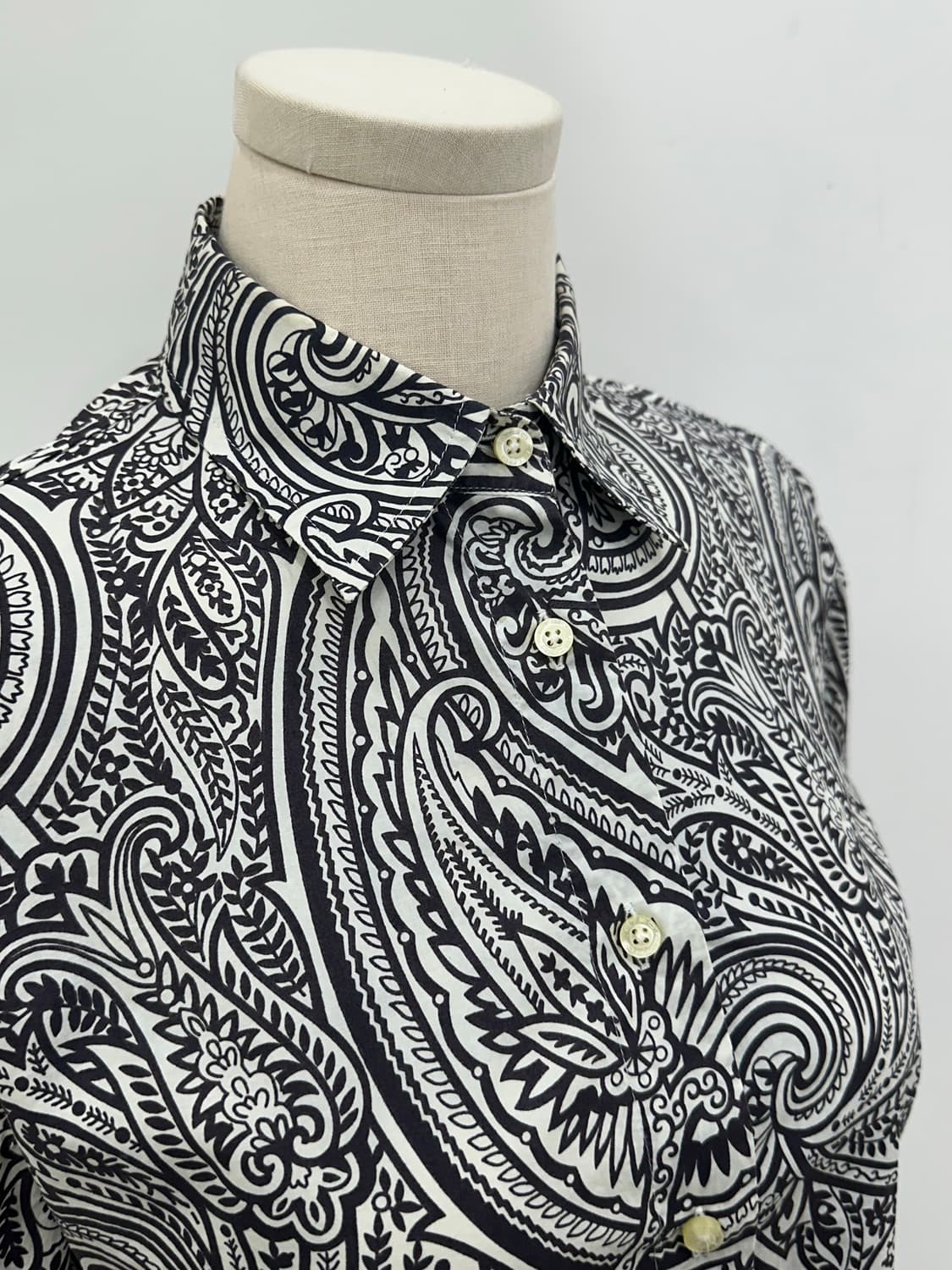 에트로 화이트 남방 상품이미지7