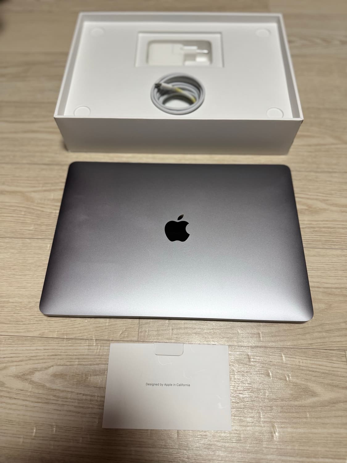 맥북에어 M1 13인치 스페이스 그레이, 8GB/256GB 풀박스 상품이미지1