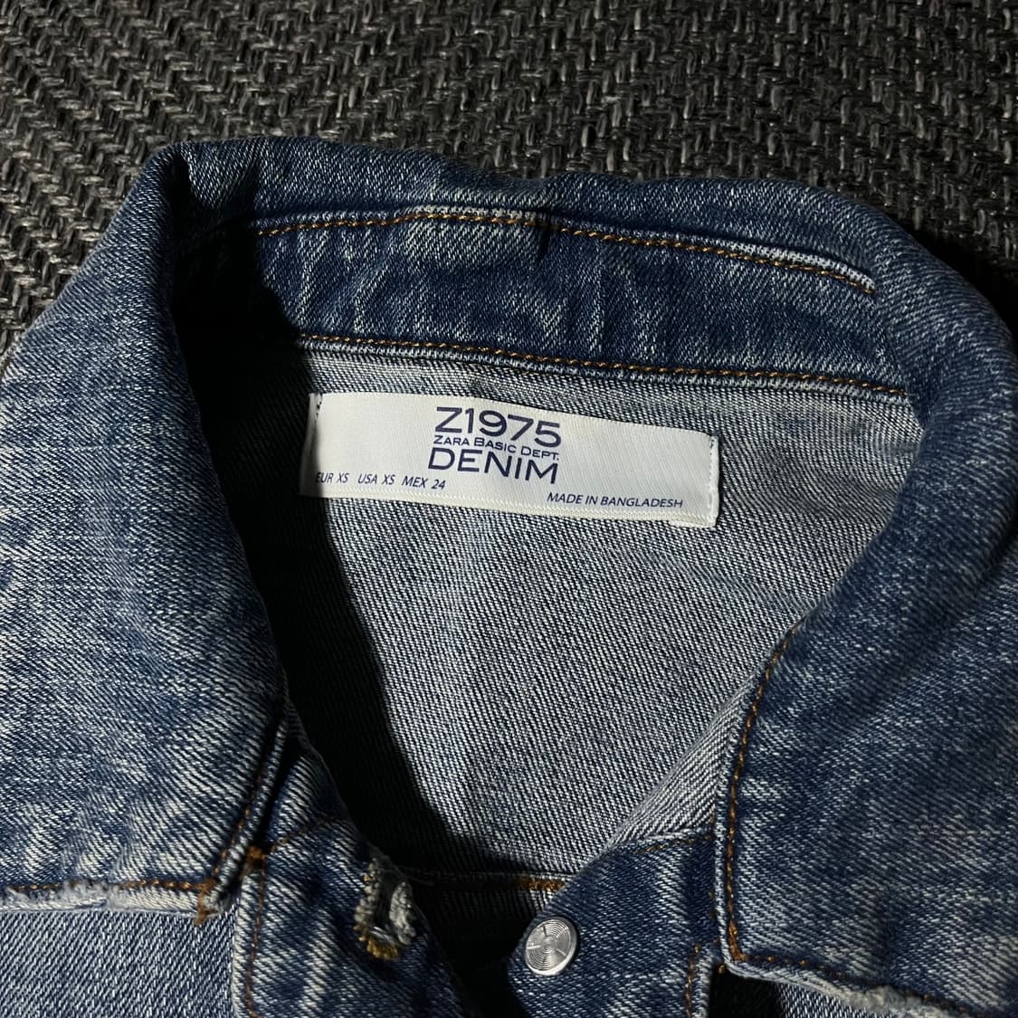 [XS] ZARA 자라 데미지 청자켓 상품이미지4