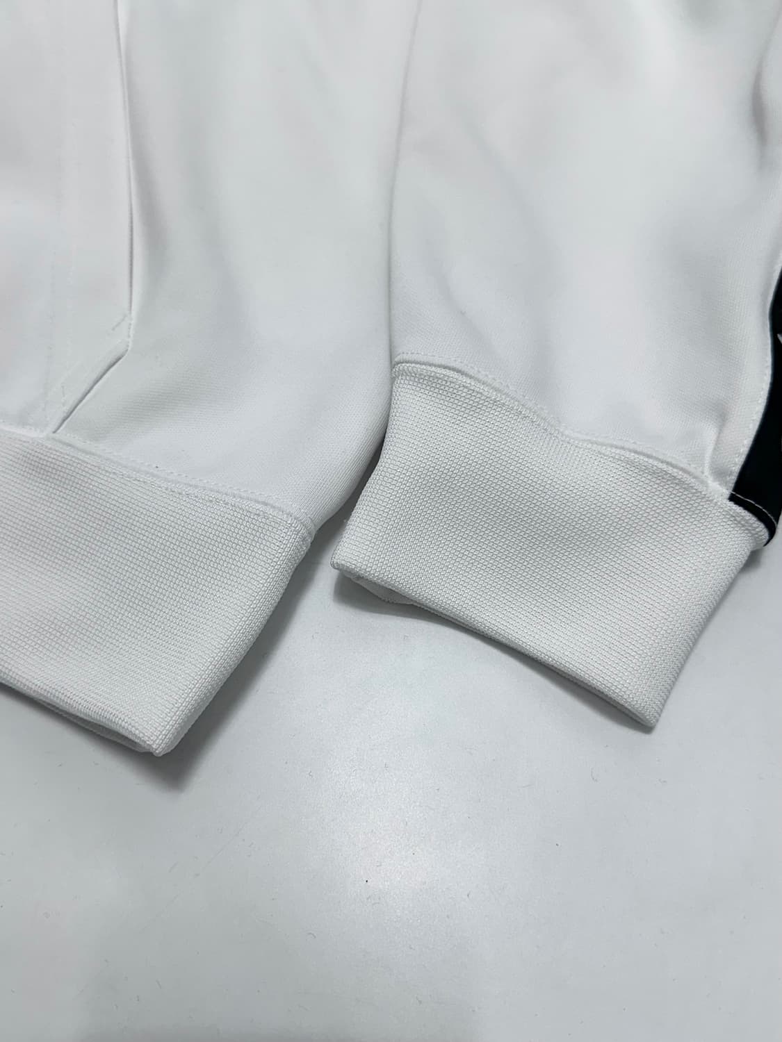 아디다스 사이드 테잎로고 후드티 화이트 상품이미지5