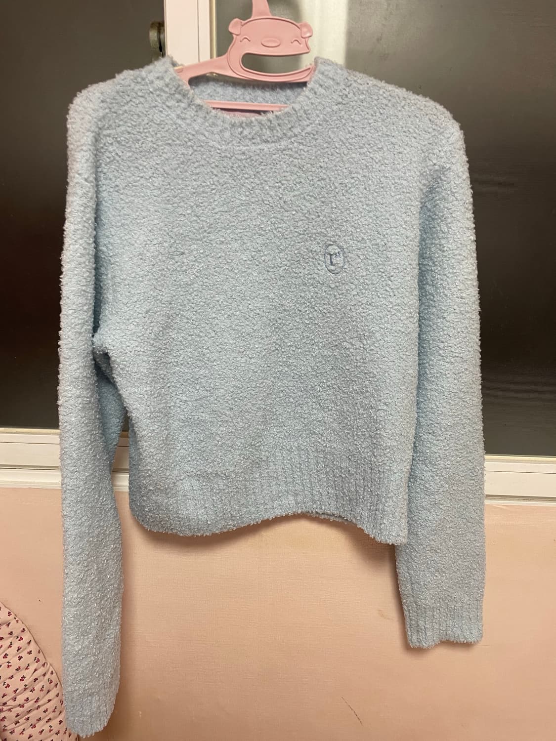 로라로라 crew neck crop knit 라이트블루 상품이미지4