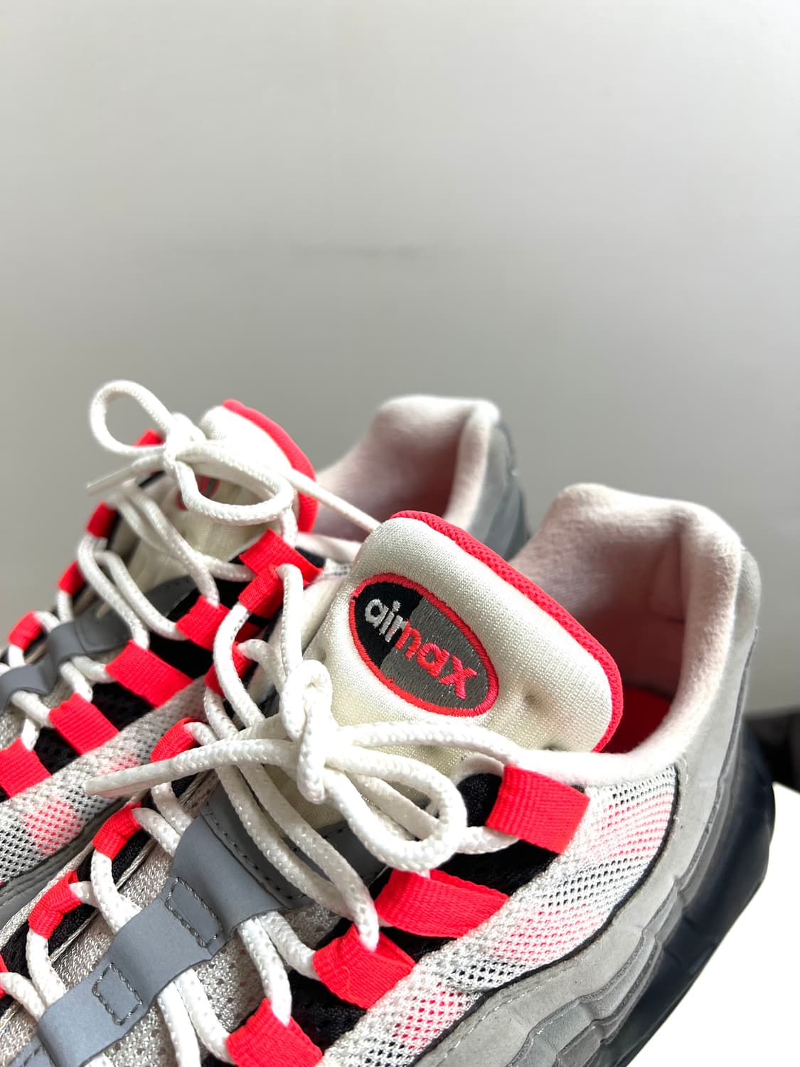 [275] 나이키 에어 맥스 95 솔라레드 상품이미지3