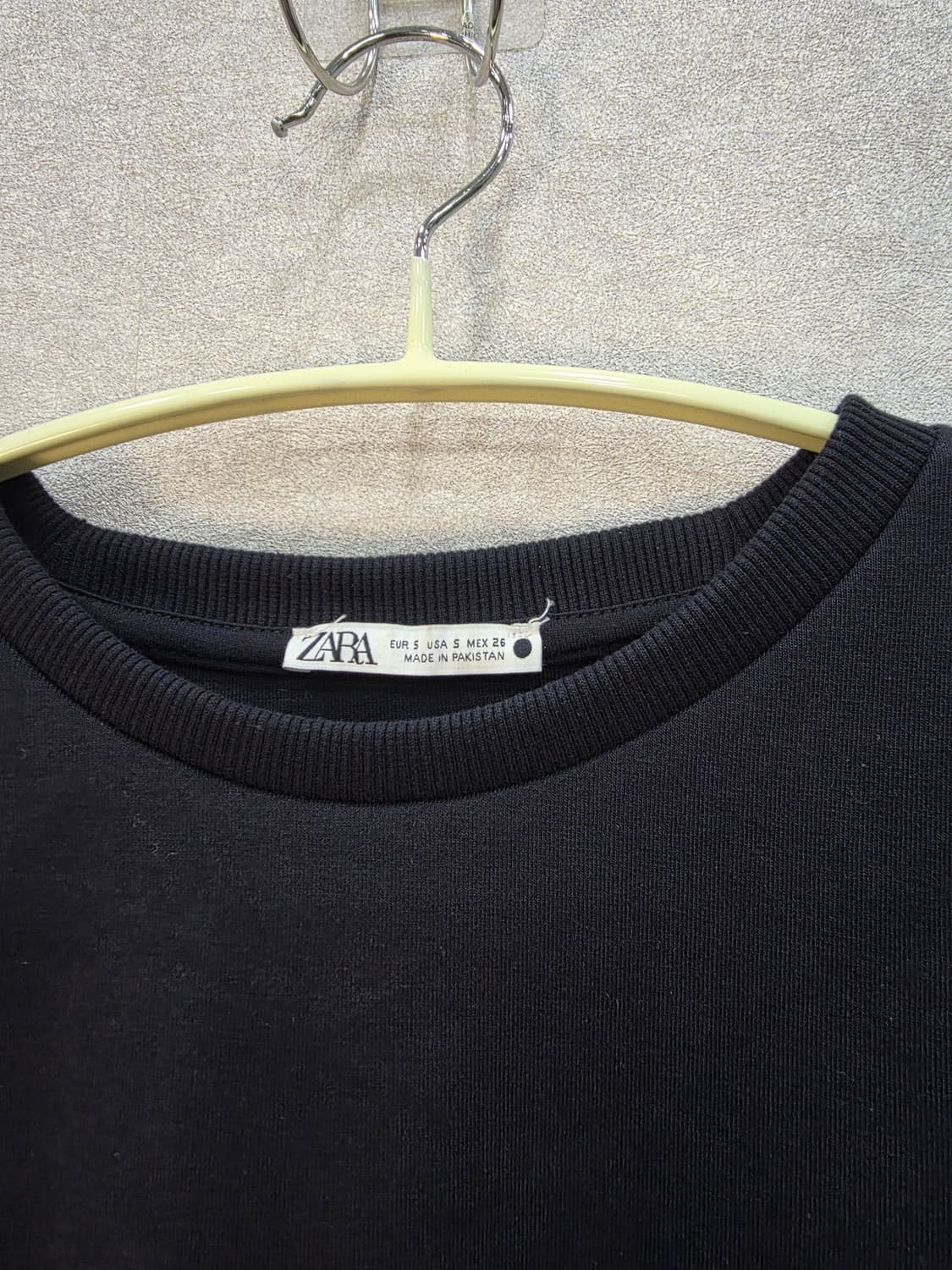 ZARA 세미오버핏 블랙 반팔 티셔츠(남녀공용) 상품이미지2