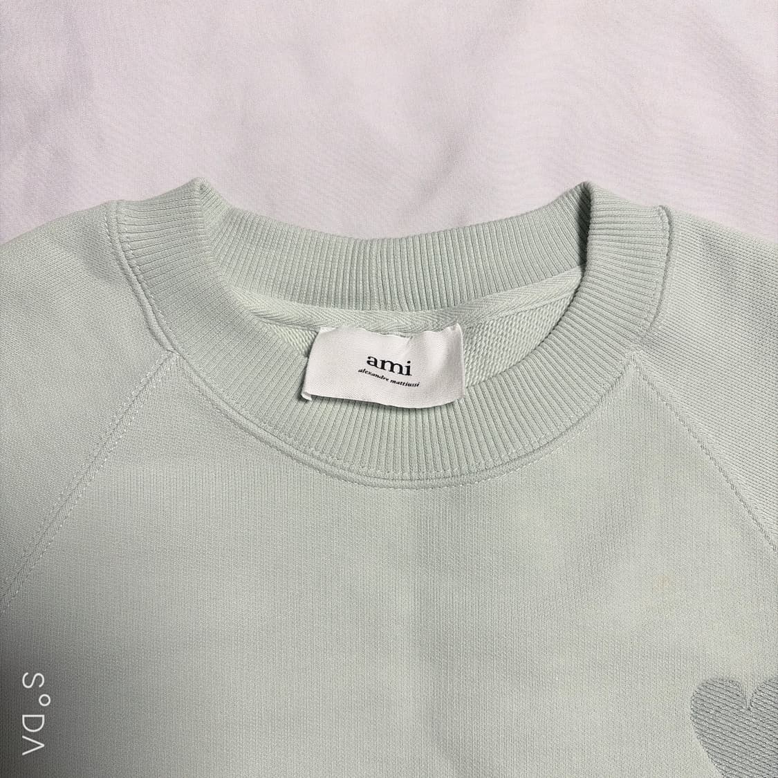 아미 스몰 하트 로고 민트 맨투맨 M 상품이미지4