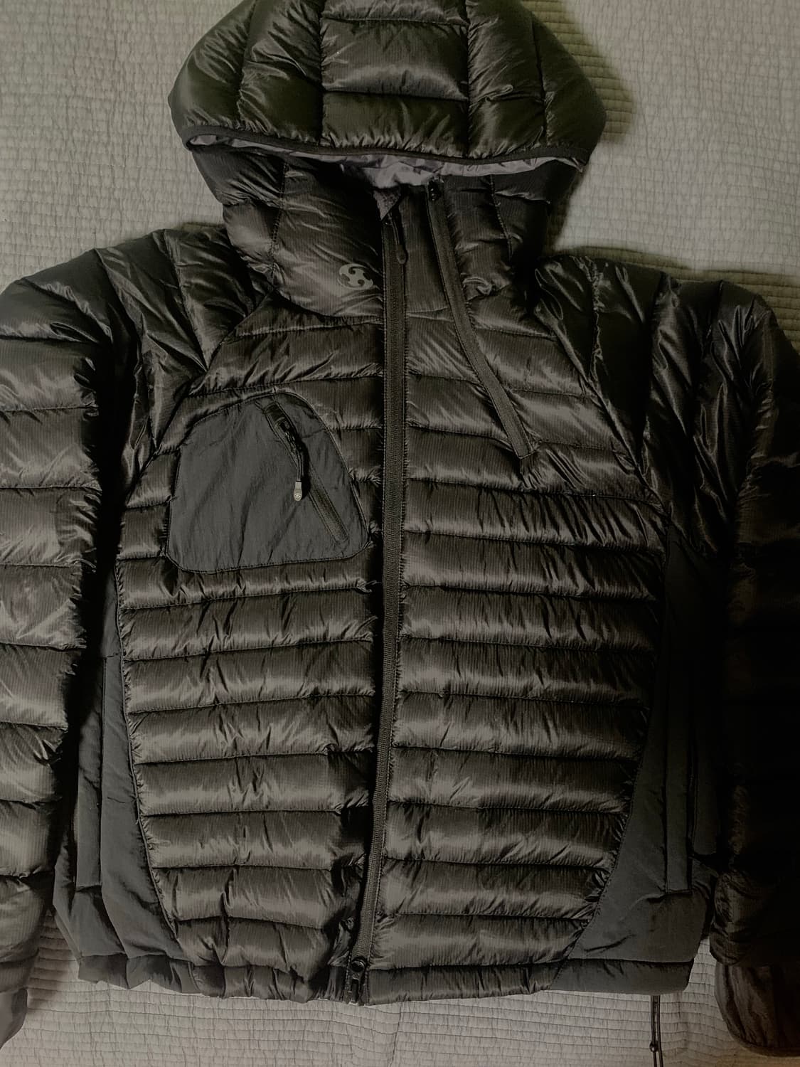 산산기어 패널드 푸퍼 자켓 24FW 상품이미지1