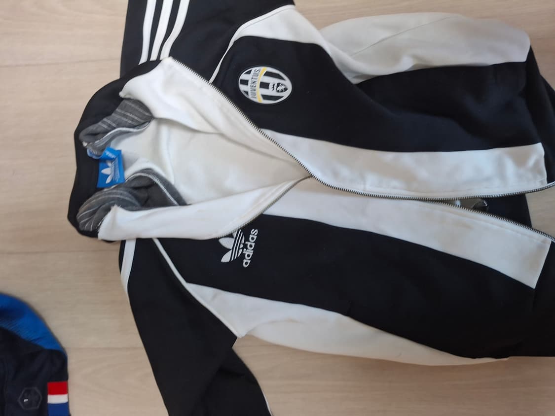 유벤투스 져지 구로고 상품이미지2