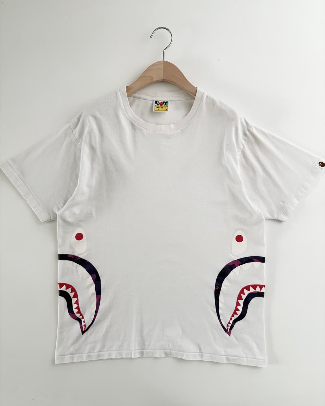 BAPE 베이프 사이드 샤크 티셔츠 상품이미지4