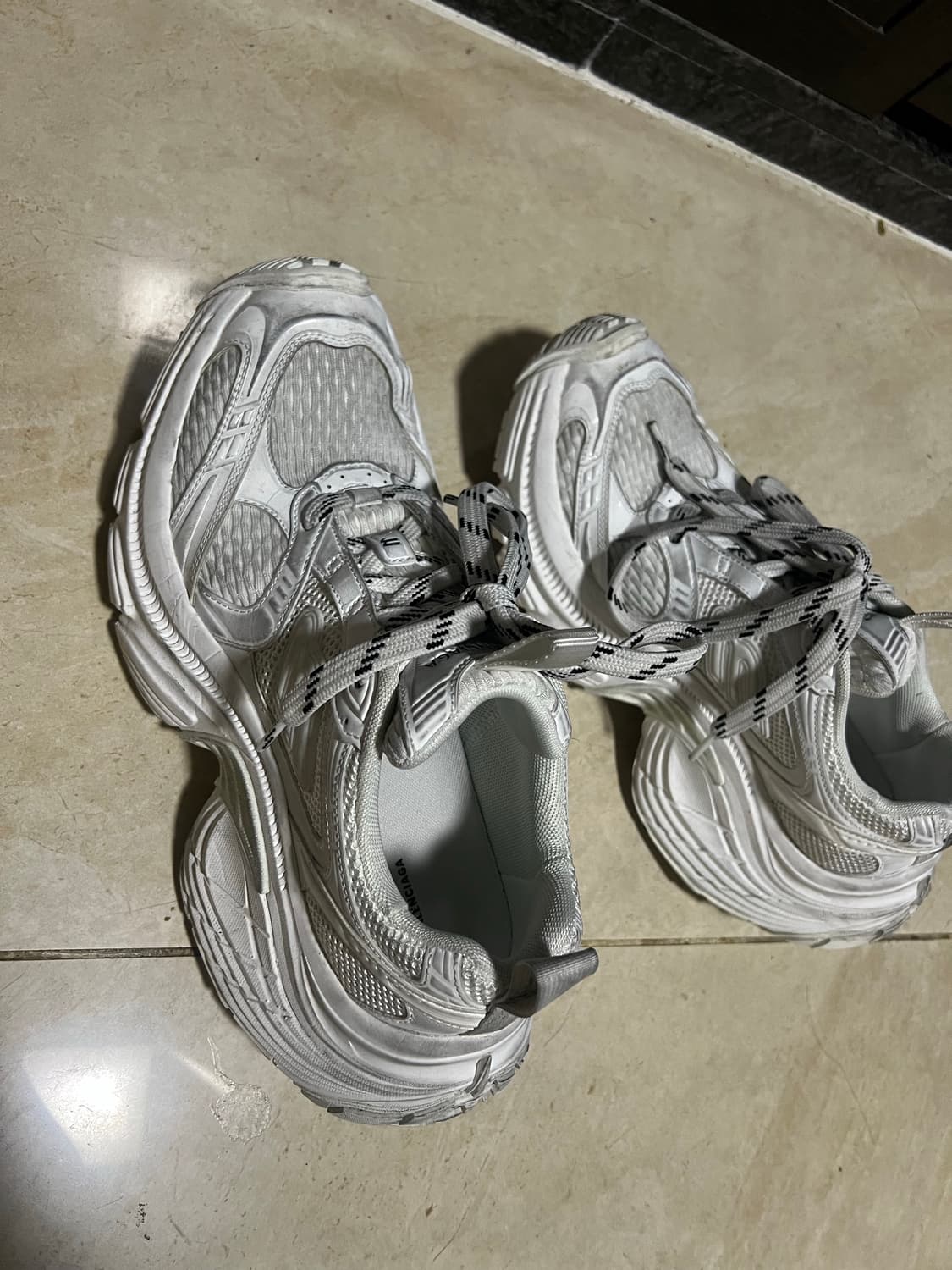 발렌시아가 6xl 42 사이즈 상품이미지10