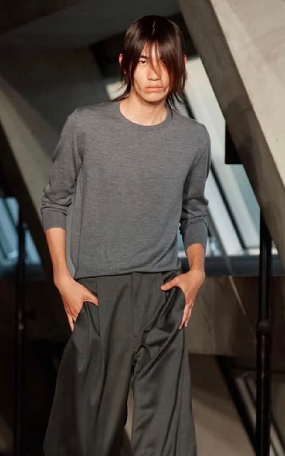 aaron esh 니트 상품이미지1