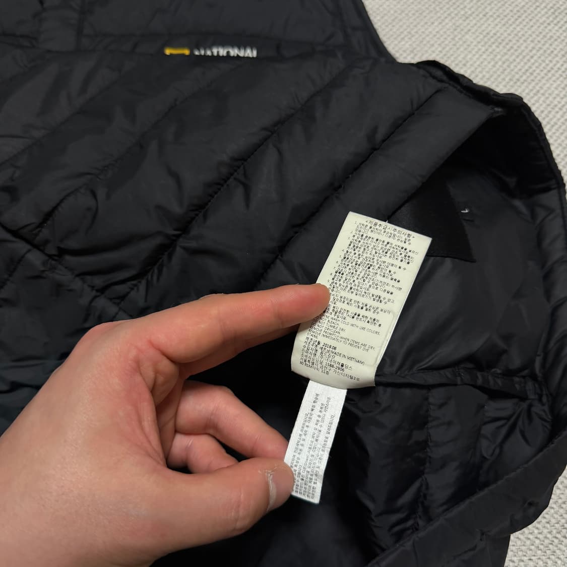 내셔널지오그래픽 경량 패딩 조끼 상품이미지4