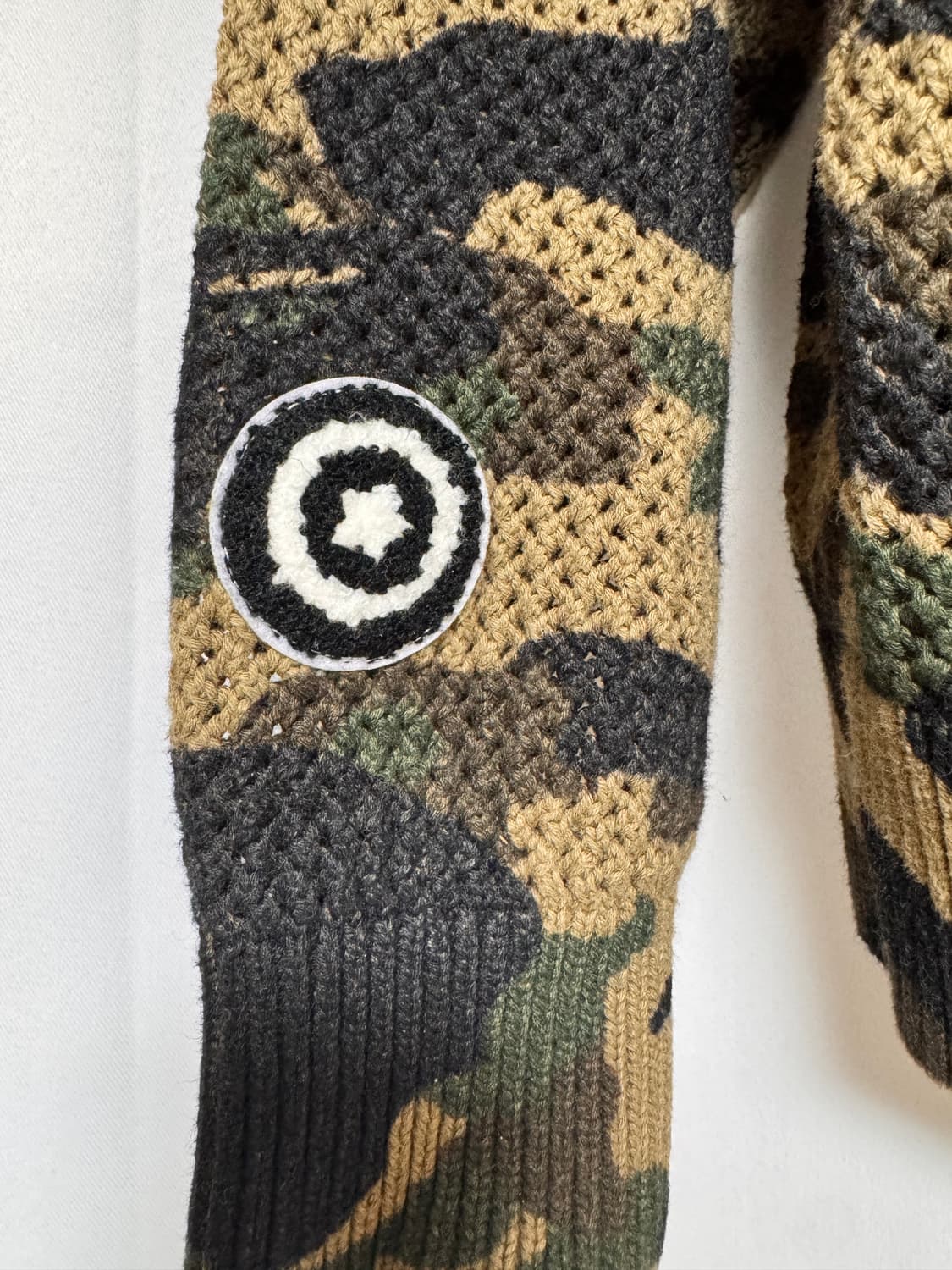 베이프 퍼스트 카모 크로쉐 샤크 풀 집 후디 그린 라지 상품이미지10